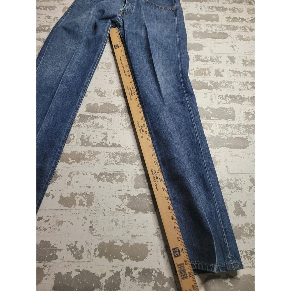 Levis 501 Jeans Mens 32x34 Blue Denim Straight Leg Button Fly Medium‎ Wash